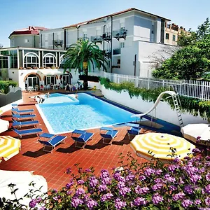 riviera-spotorno.hotelitalianriviera.com/